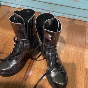 DNKY Brand New Boots- Size 6 - never worn - gift - not meant for me at 63 -